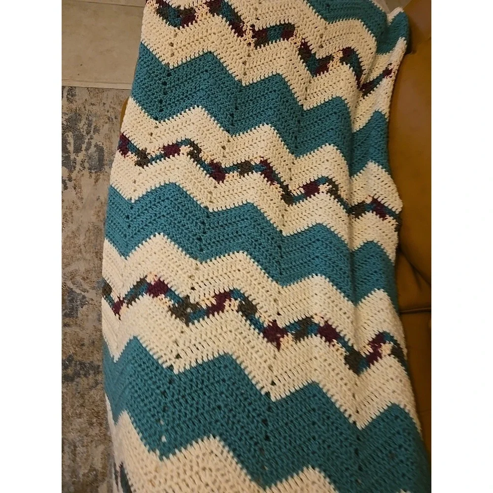 VTG 70s Crochet Afghan Blanket Turquoise White Burgundy Chevron Boho MCM 67x57